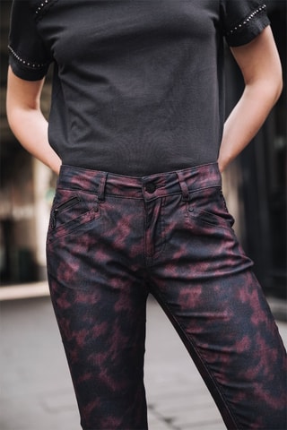 Calças slim Kaylee Witchy Preto