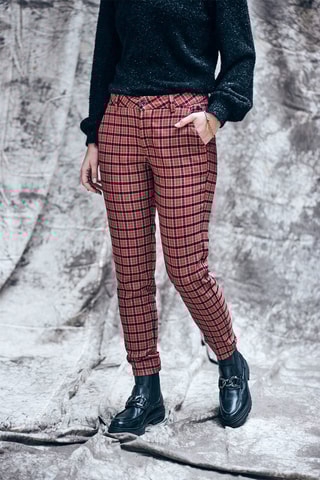 Calças slim Claudia Biggy Preto