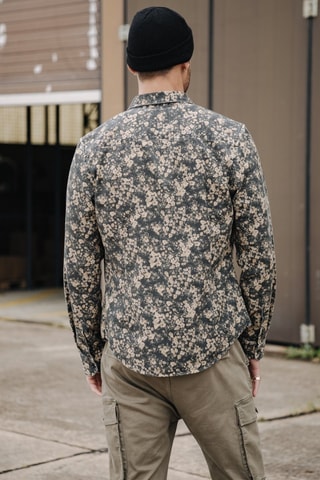 Camisa Jeremiah Gab Flower - Preto e bege