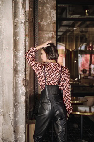Jardineiras slim Thalie Biker Preto