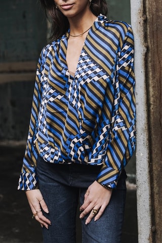 Blusa - Azul e castanho