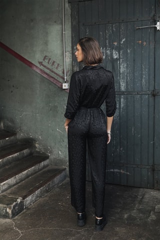 Macacão Loana Jacquard Preto