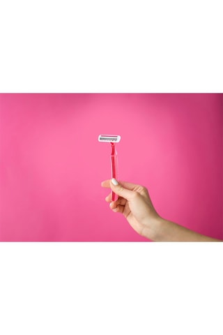 4 x 4 rasoirs jetables pour femmes Bic Pure3 Lady - 3 lames