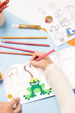Boîte de coloriage Kids - 60 feutres et 60 crayons de couleur