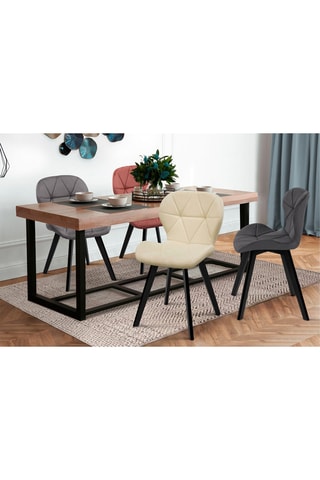 4 chaises Daisy - 
Beige, gris clair, gris foncé et rose