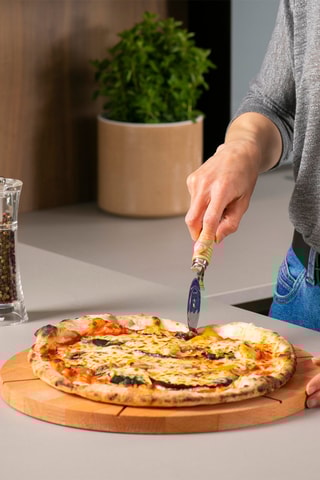 Tábua de corte em faia com roda para pizza - 35 x 35 x 2 cm