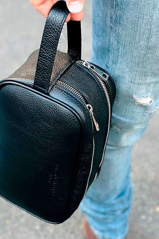 Trousse de toilette en cuir Trou - Noir