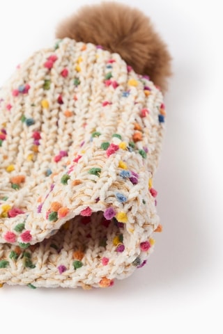 Muts met pompon - Lichtbeige 