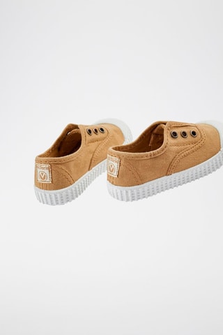Slip-ons - Camel