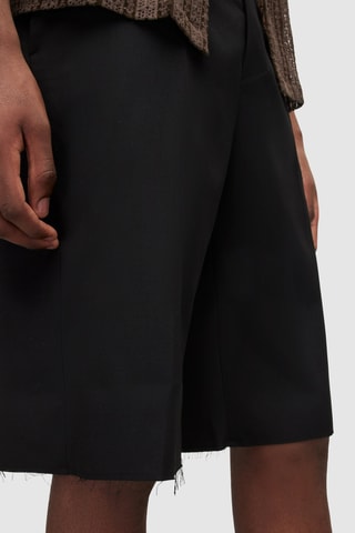 Bermudas em lã - Preto