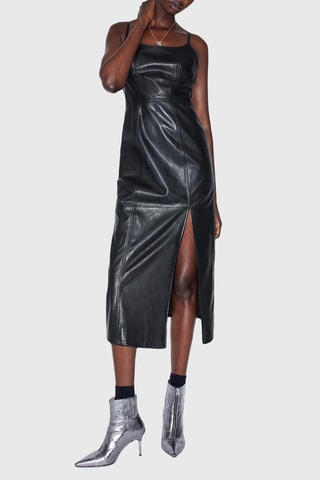 Vestido justo em couro de cordeiro - Preto