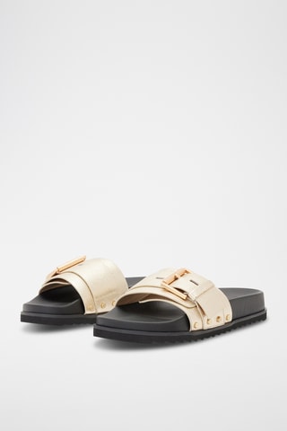 Mules em couro - Dourado