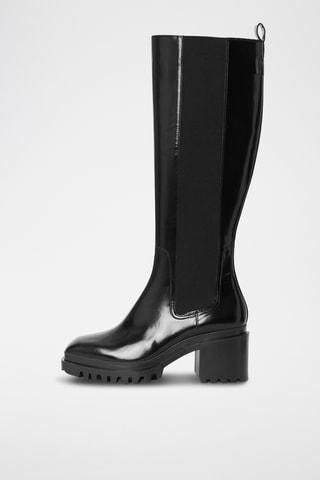 Botas em couro - Preto