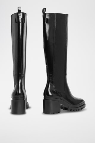 Botas em couro - Preto
