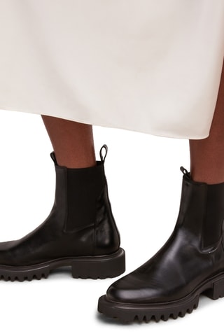 Botins Chelsea em couro - Preto