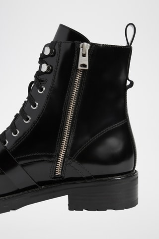 Botins em couro - Preto