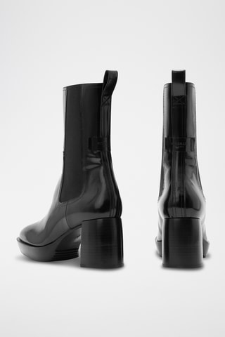 Botins Chelsea em couro - Preto