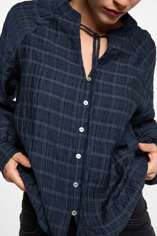 Blouse à carreaux avec un noeud - Bleu marine