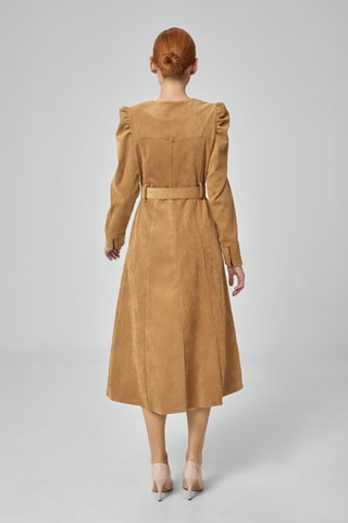 Vestido midi em veludo - Dourado