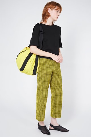 Broek 
Geel