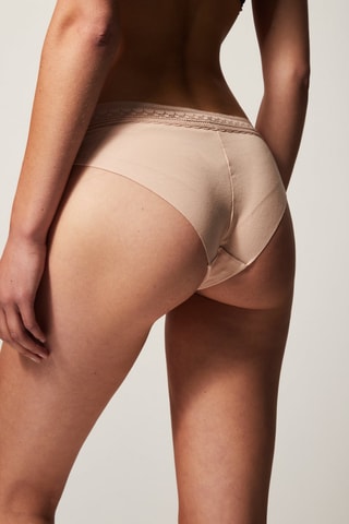 Cueca Invisible Bege