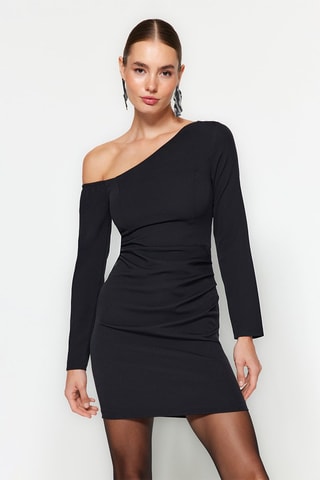 Vestido assimétrico Preto