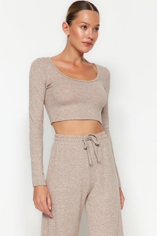 Crop top e calças wide legs Bege­ mesclado
