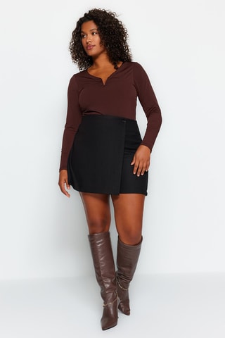 Saia-calção Plus Size Preto