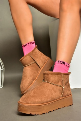 Botins forrados com plataforma em nobuck - Camel