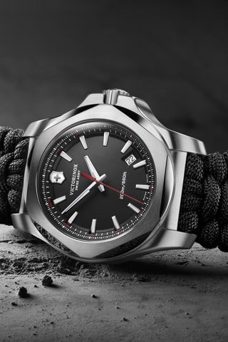 Nylon Quartz Horloge - Zwart en zilverkleurig