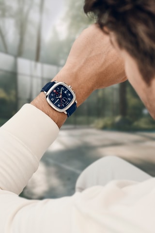 Quartz Horloge - Chronograaf - Blauw en Zilverkleurig
