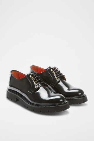 Derbies em couro envernizado 
Preto