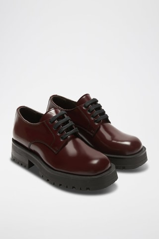 Derbies em couro Regular 
Bordô