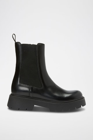 Botins Chelsea em couro 
Preto