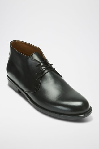 Botins Chukka em couro Regular - Preto