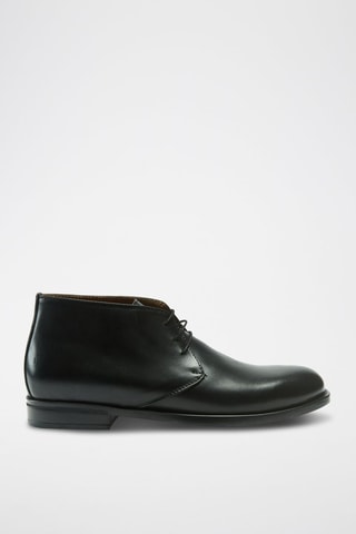 Botins Chukka em couro Regular - Preto