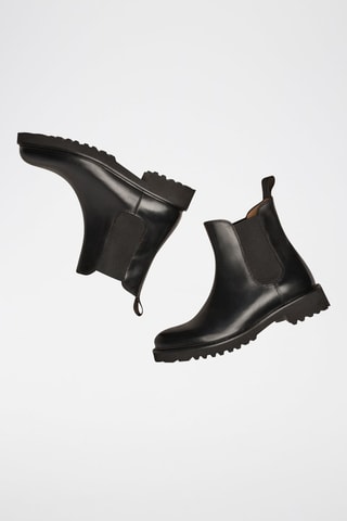 Botins Chelsea em couro Regular - Preto