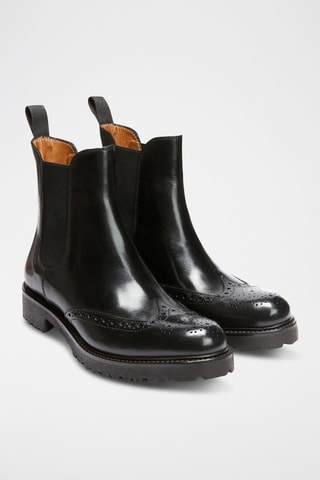 Botins Chelsea regular em couro - Preto