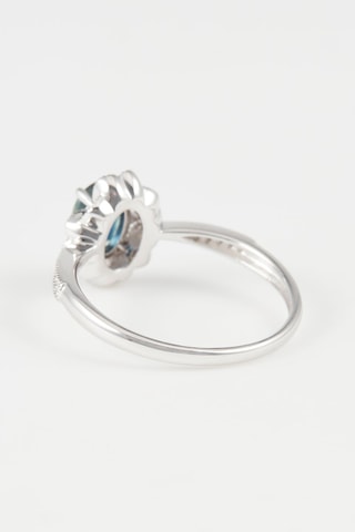Ring Gyali Witgoud, Diamanten en Saffier