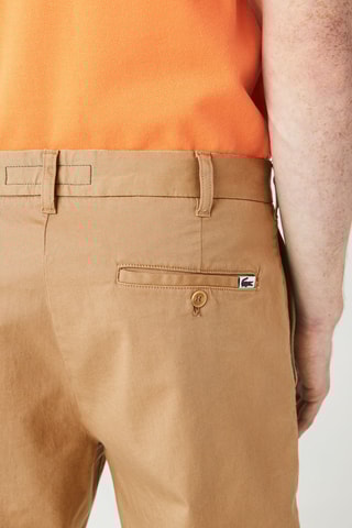 Calças chino tapered fit em algodão biológico - Bege