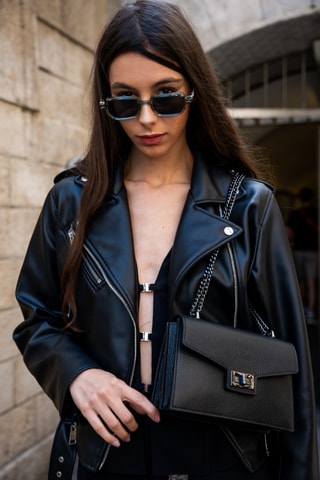 Mala a tiracolo em couro Maegan - Preto