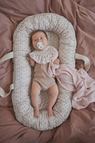 Nid bébé portable Autumn Rose - Blanc et rouge brique - Jusqu'à 9 kg