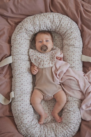 Nid bébé portable Autumn Rose - Blanc et rouge brique - Jusqu'à 9 kg
