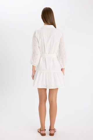 Vestido-camisa em bordado inglês - Branco