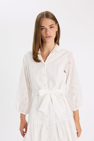 Vestido-camisa em bordado inglês - Branco