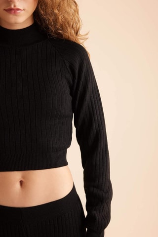 Crop top e calças - Preto
