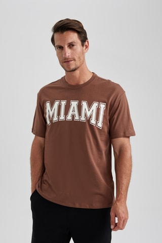 T-shirt - Bruin