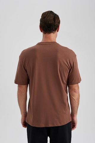 T-shirt - Bruin
