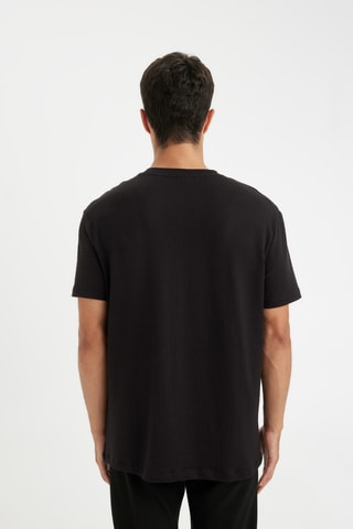 T-shirt Regular Fit - Zwart