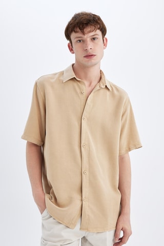 Camisa regular em linho - Bege